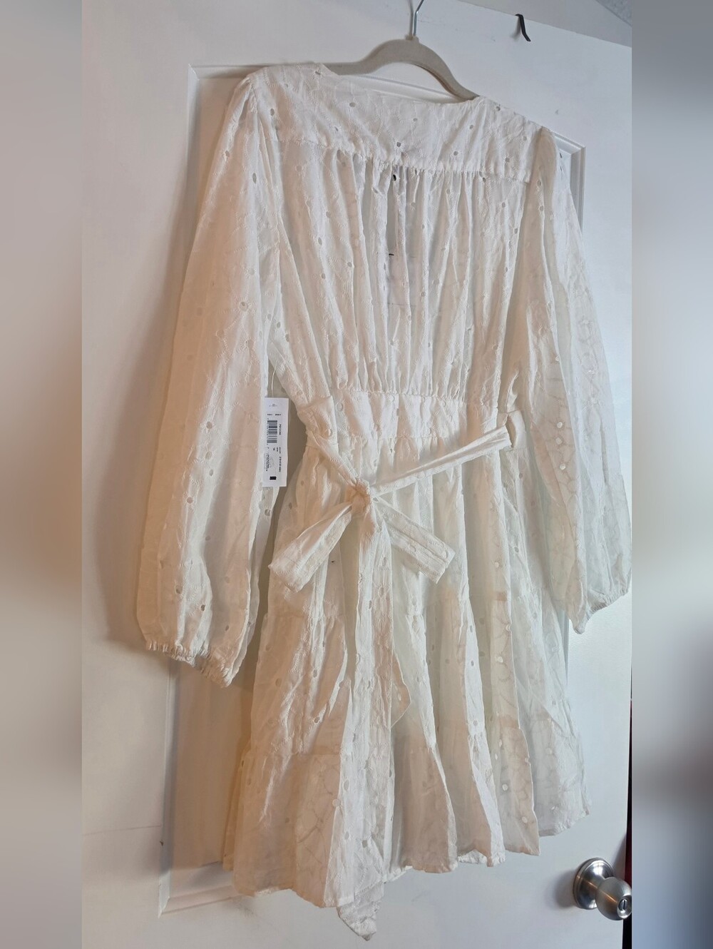 Pemier AMOUR Cream Eyelet Wrap Dress with Long Sleeves - Picture 4 of 5